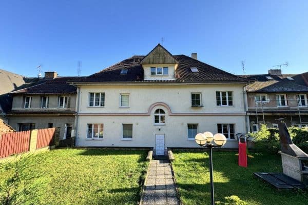 Prenájom bytu 2-izbový 55 m², Havlíčkovo náměstí, Lom Prenájom bytu 2-izbový 55 m², Havlíčkovo náměstí, Lom