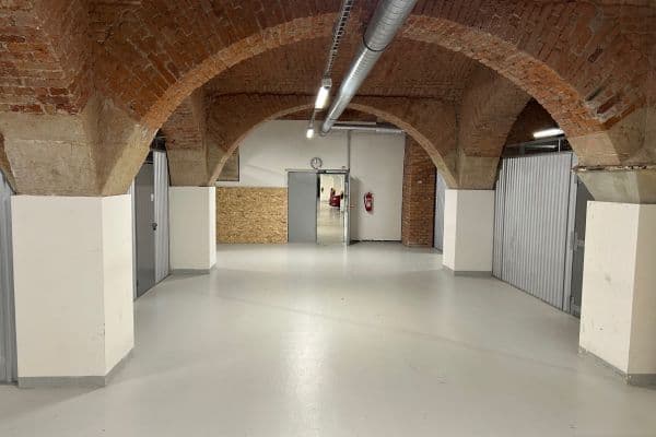 Prenájom nebytového priestoru 24 m², Lindleyova, Praha Prenájom nebytového priestoru 24 m², Lindleyova, Praha