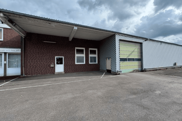 Prenájom nebytového priestoru 310 m², Hermann-Bahlsen-Str 2, Barsinghausen Prenájom nebytového priestoru 310 m², Hermann-Bahlsen-Str 2, Barsinghausen