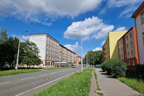 Prenájom nebytového priestoru 570 m², Sokolská třída, Prenájom nebytového priestoru 570 m², Sokolská třída,