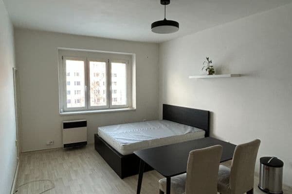 Prenájom bytu 1-izbový 30 m², Michelská, Hlavní město Praha Prenájom bytu 1-izbový 30 m², Michelská, Hlavní město Praha