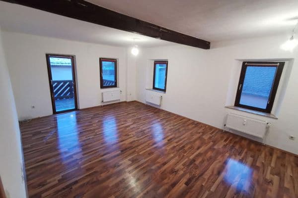 Prenájom bytu 3-izbový 92 m², Zandt 7, Lichtenau Prenájom bytu 3-izbový 92 m², Zandt 7, Lichtenau