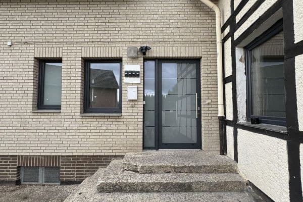 Predaj domu 485 m², pozemek 946 m², Steinhauerstr. 72, Springe/Völksen Predaj domu 485 m², pozemek 946 m², Steinhauerstr. 72, Springe/Völksen