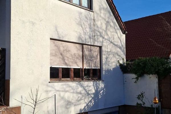 Predaj domu 170 m², pozemek 330 m², Forst an Weinstraße Predaj domu 170 m², pozemek 330 m², Forst an Weinstraße