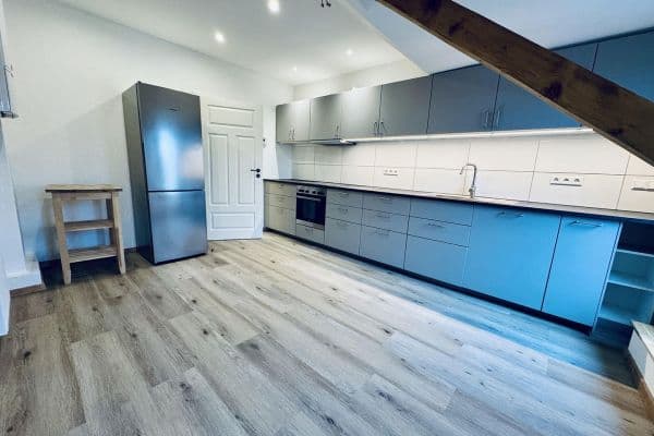 Prenájom bytu 4-izbový 98 m², Frankenthal (Pfalz) Prenájom bytu 4-izbový 98 m², Frankenthal (Pfalz)