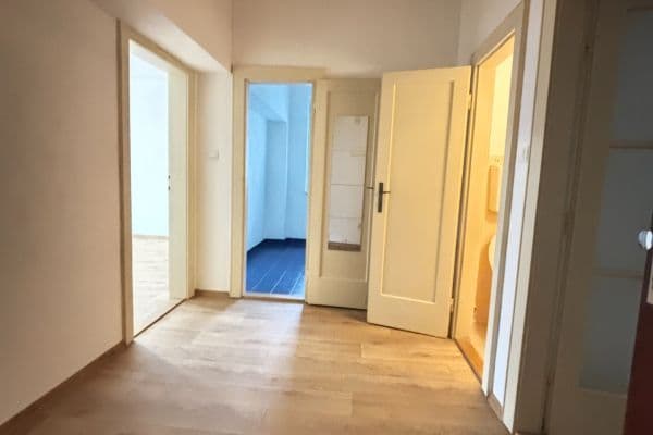 Prenájom bytu 1-izbový 51 m², Příční, Brno Prenájom bytu 1-izbový 51 m², Příční, Brno