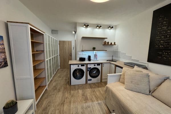 Predaj bytu 1-izbový 24 m², Malátova, Ústí nad Labem Predaj bytu 1-izbový 24 m², Malátova, Ústí nad Labem