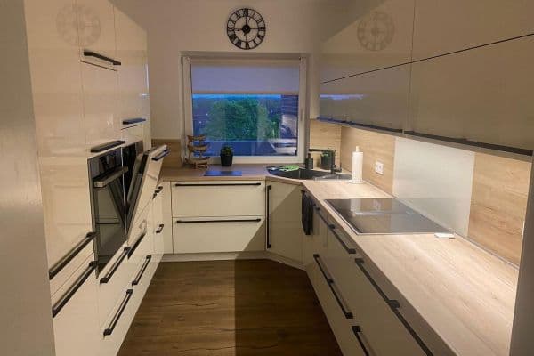 Prenájom bytu 4-izbový 110 m², Reiherstr. 95, Dorsten Prenájom bytu 4-izbový 110 m², Reiherstr. 95, Dorsten