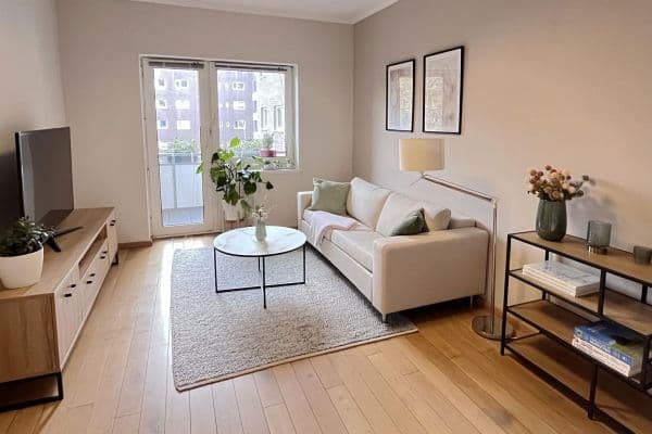 Prenájom bytu 3-izbový 76 m², Hamburg, Hamburg Prenájom bytu 3-izbový 76 m², Hamburg, Hamburg