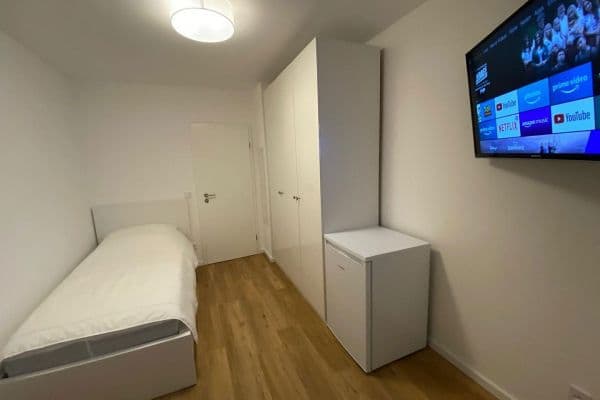 Prenájom bytu 25 m², Julius-Brecht-Straße 5, Frankfurt am Main, Hesensko Prenájom bytu 25 m², Julius-Brecht-Straße 5, Frankfurt am Main, Hesensko