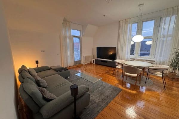 Prenájom bytu 2-izbový 80 m², Berlin, Berlín Prenájom bytu 2-izbový 80 m², Berlin, Berlín