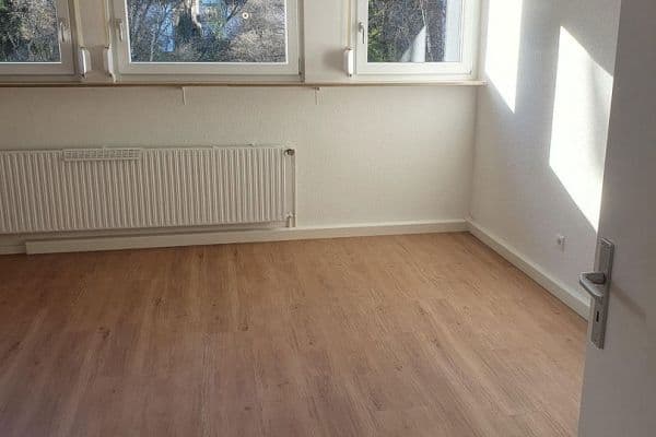 Prenájom bytu 3-izbový 69 m², Krummenackerstraße 71, Esslingen am Neckar Prenájom bytu 3-izbový 69 m², Krummenackerstraße 71, Esslingen am Neckar