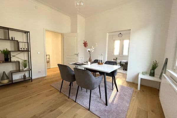 Prenájom bytu 4-izbový 90 m², Schillerstr. 44, Albstadt Prenájom bytu 4-izbový 90 m², Schillerstr. 44, Albstadt