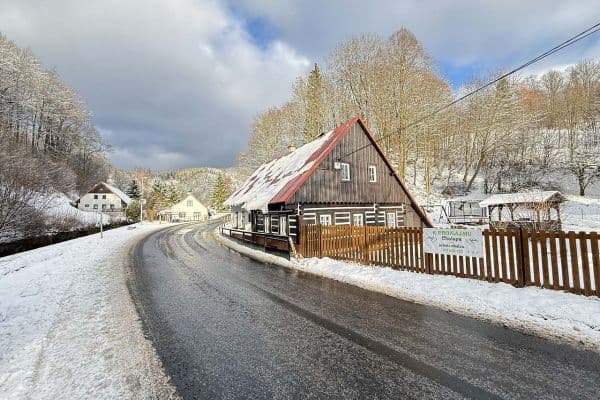 Prenájom rekreačného objektu, Dolní dvůr Prenájom rekreačného objektu, Dolní dvůr