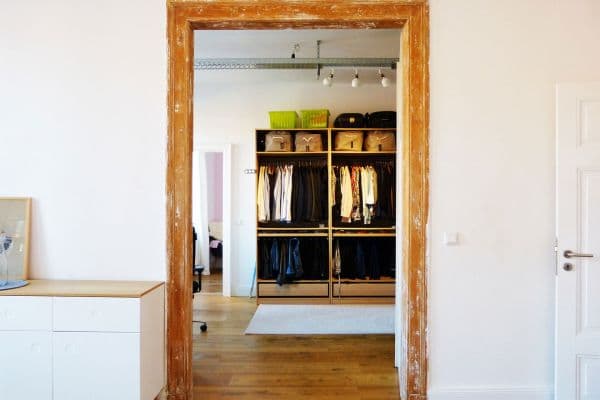 Prenájom bytu 5-izbový 125 m², Hannover, Dolné Sasko Prenájom bytu 5-izbový 125 m², Hannover, Dolné Sasko