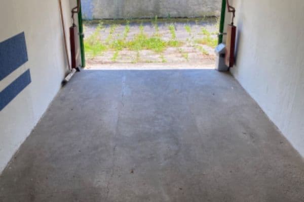 Prenájom garáže 18 m², Psárská, Hlavní město Praha Prenájom garáže 18 m², Psárská, Hlavní město Praha