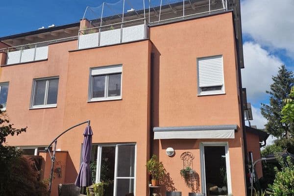 Predaj domu 142 m², pozemek 243 m², Germering, Bavorsko Predaj domu 142 m², pozemek 243 m², Germering, Bavorsko