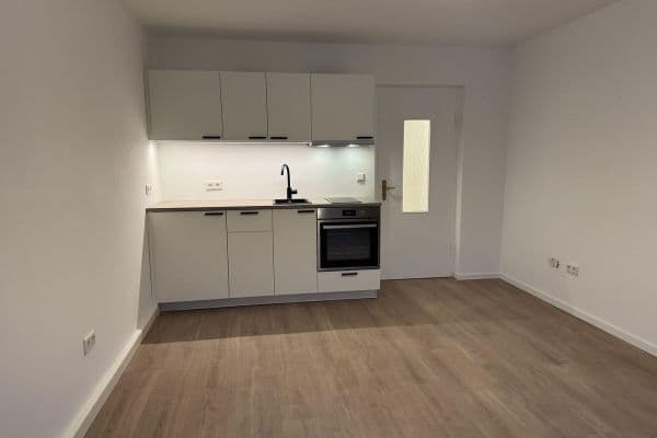 Prenájom bytu 2-izbový 44 m², Sperberstraße 19, Nürnberg Prenájom bytu 2-izbový 44 m², Sperberstraße 19, Nürnberg