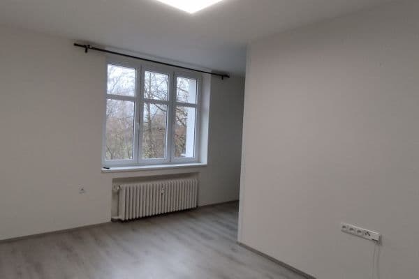 Prenájom bytu 2-izbový 67 m², Obora, Vlašim Prenájom bytu 2-izbový 67 m², Obora, Vlašim