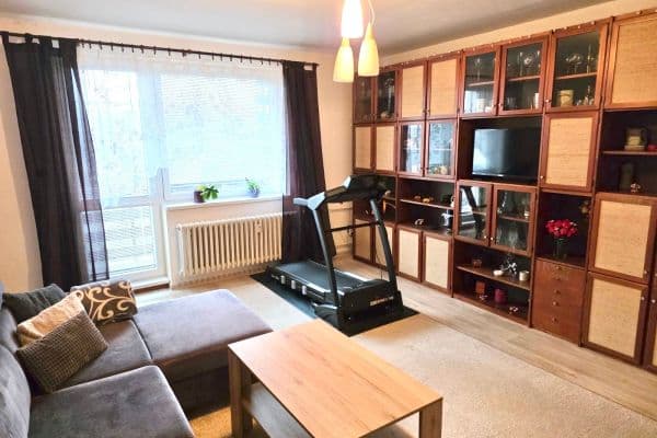 Prenájom bytu 3-izbový 76 m², U Lipek, Jablonné nad Orlicí Prenájom bytu 3-izbový 76 m², U Lipek, Jablonné nad Orlicí