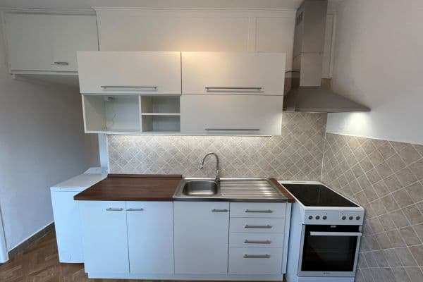 Prenájom bytu 1-izbový 35 m², Okružní, Ivančice Prenájom bytu 1-izbový 35 m², Okružní, Ivančice