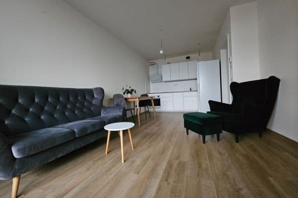 Prenájom bytu 3-izbový 66 m², Placzkova, Brno Prenájom bytu 3-izbový 66 m², Placzkova, Brno