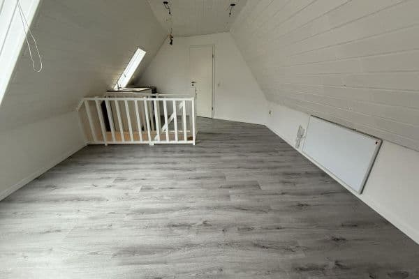 Prenájom bytu 3-izbový 52 m², Schloßstraße 40, Gundelsheim Prenájom bytu 3-izbový 52 m², Schloßstraße 40, Gundelsheim