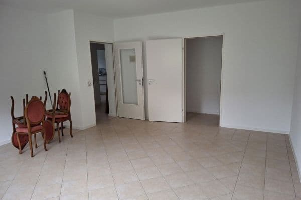 Prenájom bytu 2-izbový 75 m², Am Sportplatz 3, Bruchköbel Prenájom bytu 2-izbový 75 m², Am Sportplatz 3, Bruchköbel