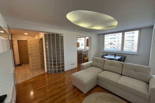 Prenájom bytu 3-izbový 77 m², Jana Palacha, Mladá Boleslav, Středočeský kraj Prenájom bytu 3-izbový 77 m², Jana Palacha, Mladá Boleslav, Středočeský kraj