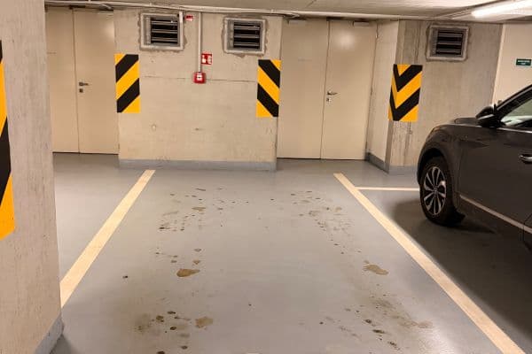 Prenájom garáže 16 m², Praha Prenájom garáže 16 m², Praha