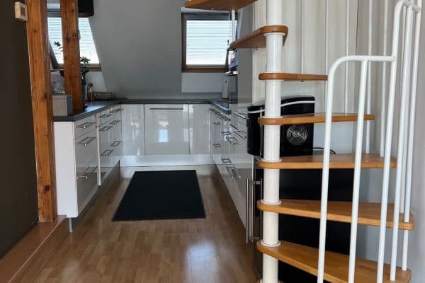 Predaj bytu 5-izbový 159 m², Kostelecká, Mratín Predaj bytu 5-izbový 159 m², Kostelecká, Mratín