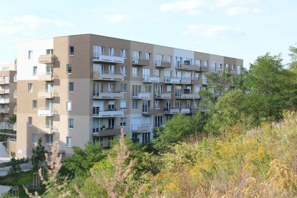 Prenájom bytu 2-izbový 55 m², Mantovská, Praha Prenájom bytu 2-izbový 55 m², Mantovská, Praha