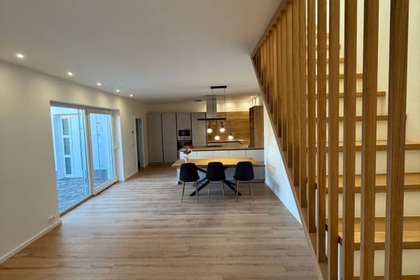 Prenájom domu 160 m², pozemek 125 m², Pod Přehradou, Praha Prenájom domu 160 m², pozemek 125 m², Pod Přehradou, Praha