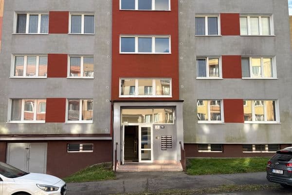 Prenájom bytu 1-izbový 40 m², Jana Ziky, Ostrava Prenájom bytu 1-izbový 40 m², Jana Ziky, Ostrava