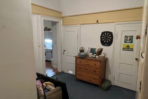 Prenájom bytu 3-izbový 80 m², Minská, Praha Prenájom bytu 3-izbový 80 m², Minská, Praha