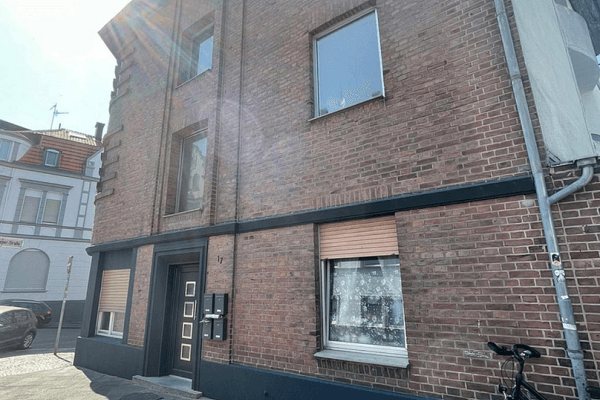 Prenájom bytu 4-izbový 101 m², Kyffhäuser Sr. 17, Mönchengladbach Prenájom bytu 4-izbový 101 m², Kyffhäuser Sr. 17, Mönchengladbach