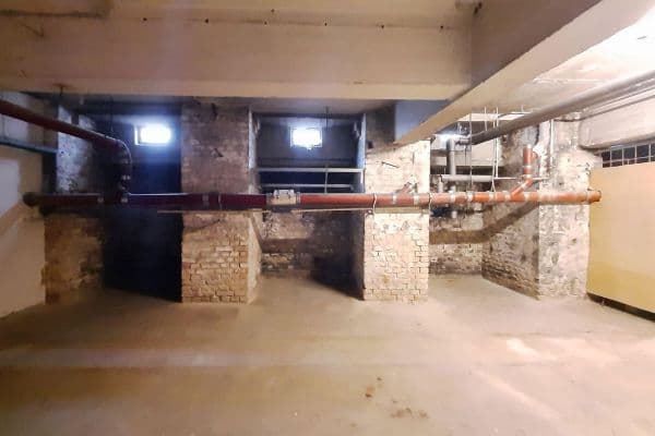 Prenájom nebytového priestoru 42 m², Niemetzstr.47-49, Berlin, Berlín Prenájom nebytového priestoru 42 m², Niemetzstr.47-49, Berlin, Berlín