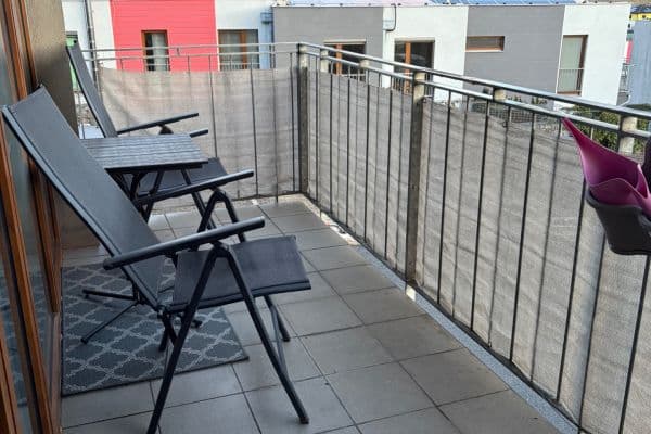 Prenájom bytu 3-izbový 77 m², Na Horizontu, Králův Dvůr Prenájom bytu 3-izbový 77 m², Na Horizontu, Králův Dvůr