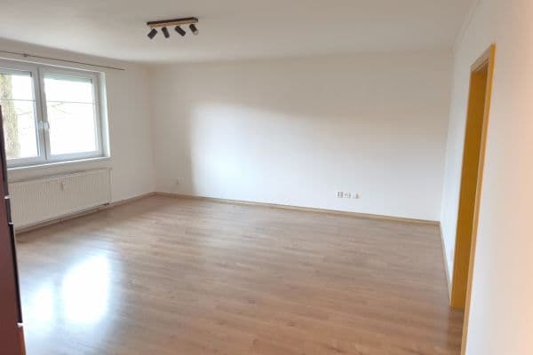 Prenájom bytu 2-izbový 59 m², Braunerova, Praha Prenájom bytu 2-izbový 59 m², Braunerova, Praha