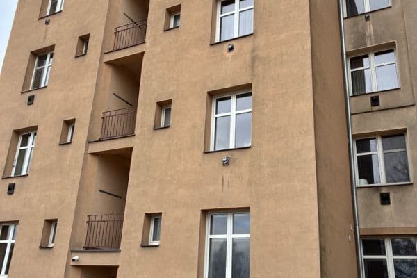 Prenájom bytu 1-izbový 50 m², Jiráskova, Jihlava, Kraj Vysočina Prenájom bytu 1-izbový 50 m², Jiráskova, Jihlava, Kraj Vysočina