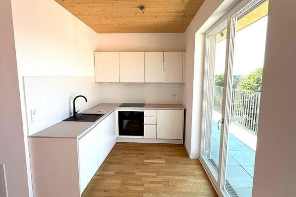 Prenájom bytu 2-izbový 69 m², Giselastraße 11, Bezirk Lichtenberg, Berlín Prenájom bytu 2-izbový 69 m², Giselastraße 11, Bezirk Lichtenberg, Berlín