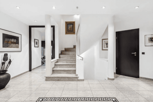 Predaj domu 450 m², pozemek 800 m², Speyer Predaj domu 450 m², pozemek 800 m², Speyer