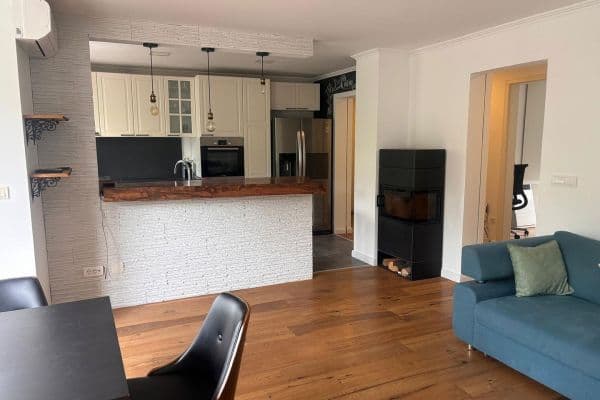 Prenájom bytu 3-izbový 75 m², München, Bavorsko Prenájom bytu 3-izbový 75 m², München, Bavorsko