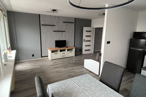 Prenájom bytu 3-izbový 68 m², Litvínovská, Praha Prenájom bytu 3-izbový 68 m², Litvínovská, Praha