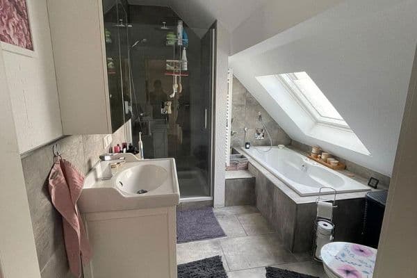 Prenájom bytu 3-izbový 45 m², Römerberg Prenájom bytu 3-izbový 45 m², Römerberg