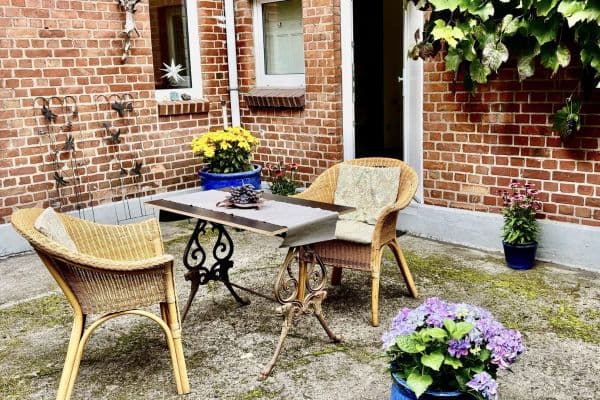 Prenájom bytu 4-izbový 100 m², Hamburg, Hamburg Prenájom bytu 4-izbový 100 m², Hamburg, Hamburg