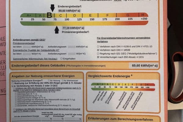 Predaj domu 314 m², pozemek 858 m², Raubling, Bavorsko Predaj domu 314 m², pozemek 858 m², Raubling, Bavorsko