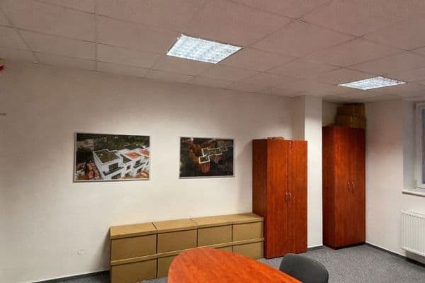 Prenájom kancelárie 32 m², Purkyňova, Brno Prenájom kancelárie 32 m², Purkyňova, Brno