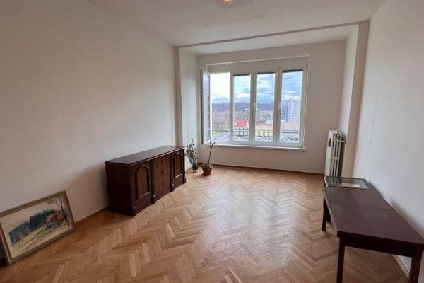 Predaj bytu 3-izbový 78 m², Dělnická, Praha Predaj bytu 3-izbový 78 m², Dělnická, Praha