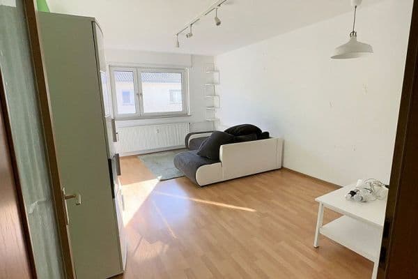 Prenájom bytu 3-izbový 68 m², Eichelsheimer Strasse 27, Mannheim Prenájom bytu 3-izbový 68 m², Eichelsheimer Strasse 27, Mannheim